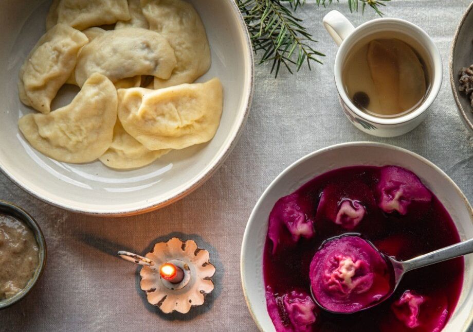 Pierogi z kapustą i pieczarkami